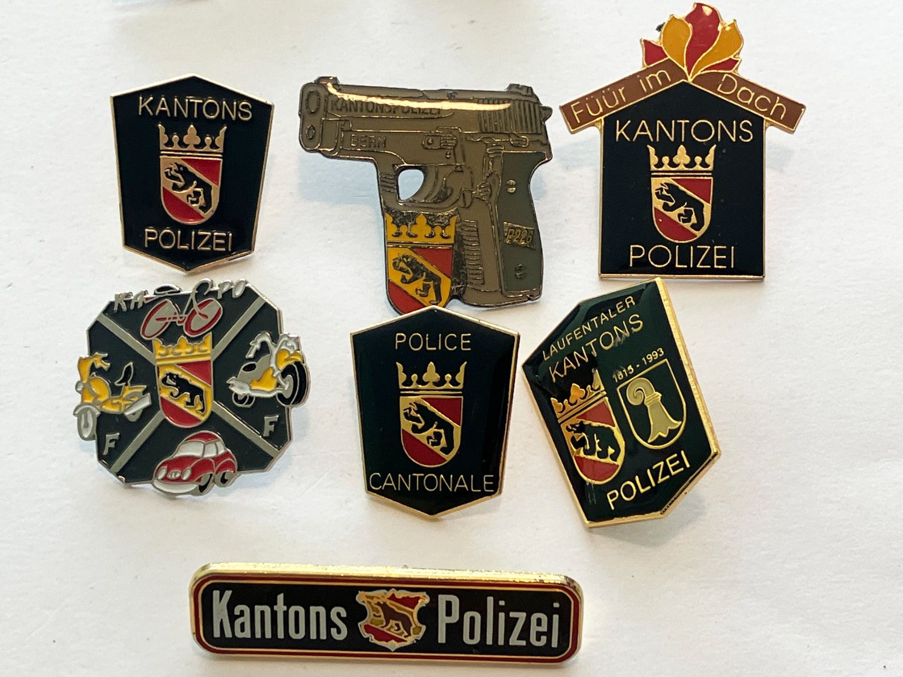 Placchette & Badge: 7 Pin Kantonspolizei Bern – Usato da Basel venduto da djwwpp