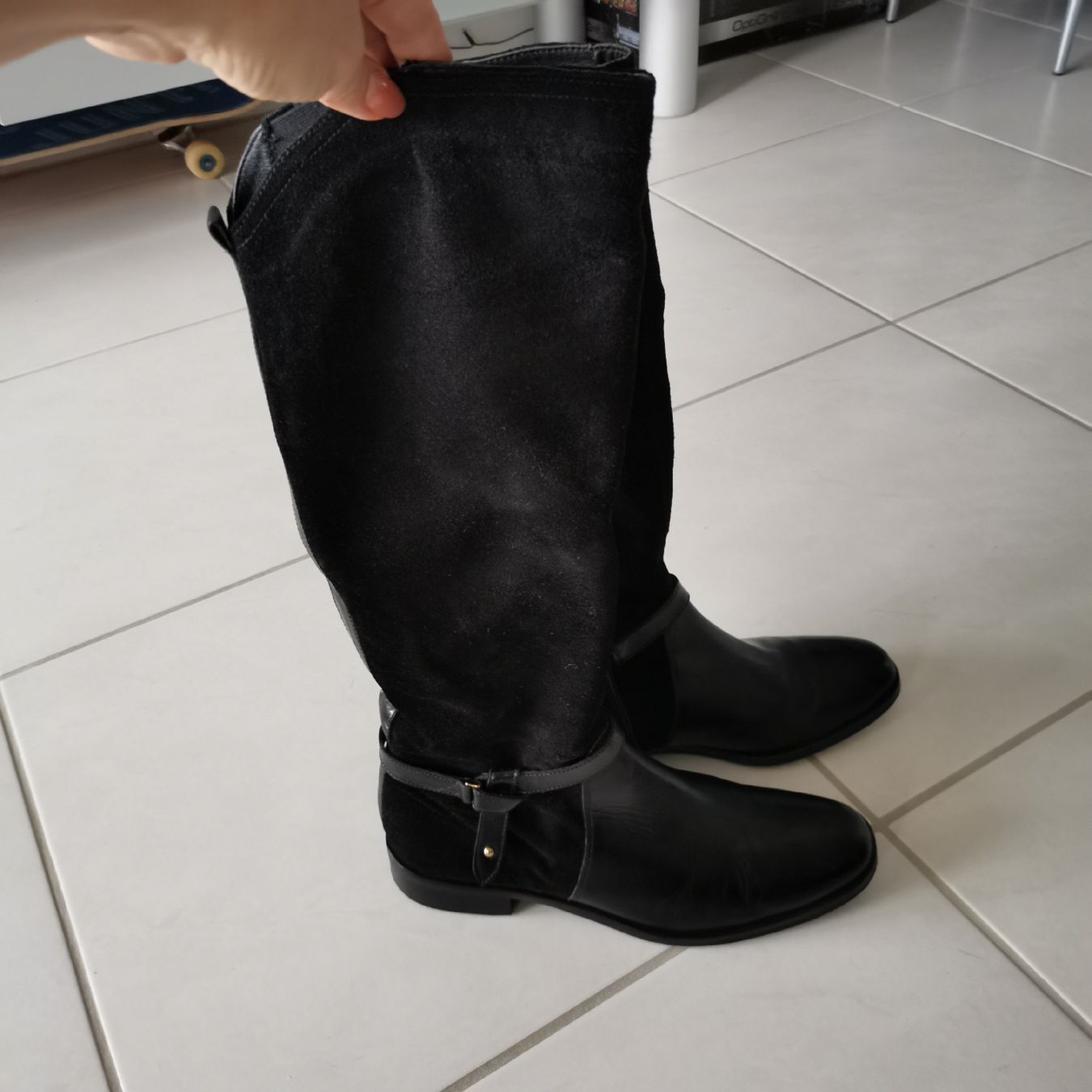 Scarpe da donna: Stiefel hoch gr. 39 Echt Leder – Usato da Bronschhofen venduto da Katrusja