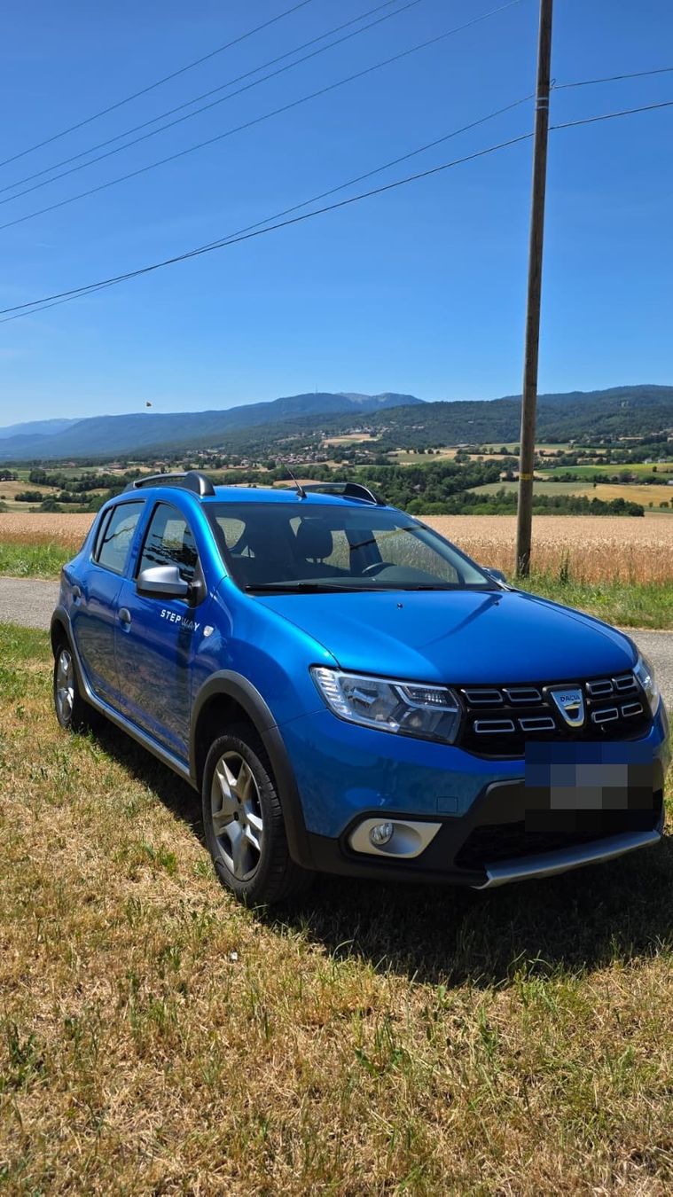 Dacia Autos: Dacia Sandero Stepway 2017, Parfaites Conditions – Gebraucht aus Genolier von CFD95
