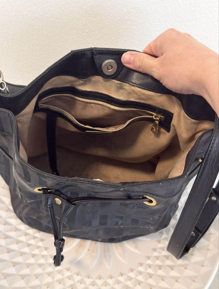 Maison Mollerus Borse da donna: Schwarze Maison Mollerus Bucket Bag – Usato da Horgen venduto da shelly9631 3