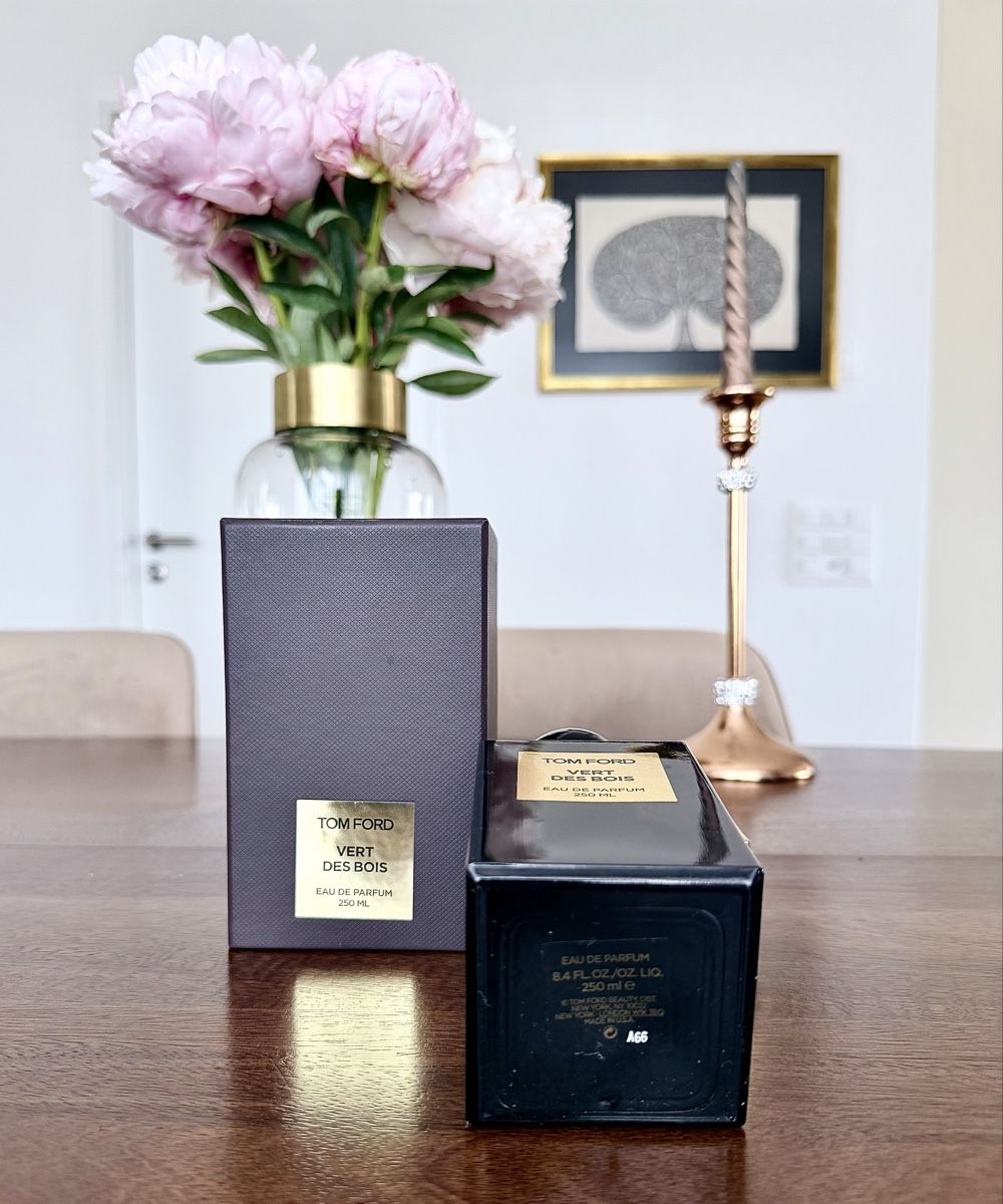 Flacons: Vert Des Bois by Tom Ford 250ml - Empty Flacon – Gebraucht aus Solothurn von kor_7mpb 2
