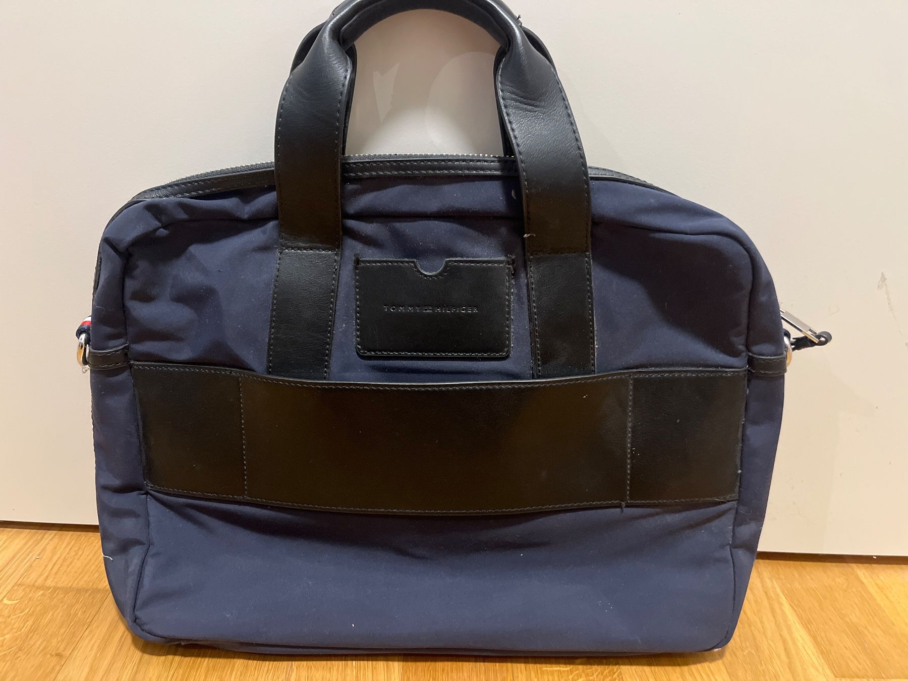 Valigie & Borse: Tommy Hilfiger Herrentasche – Usato da Hinterkappelen venduto da Kim1992 2