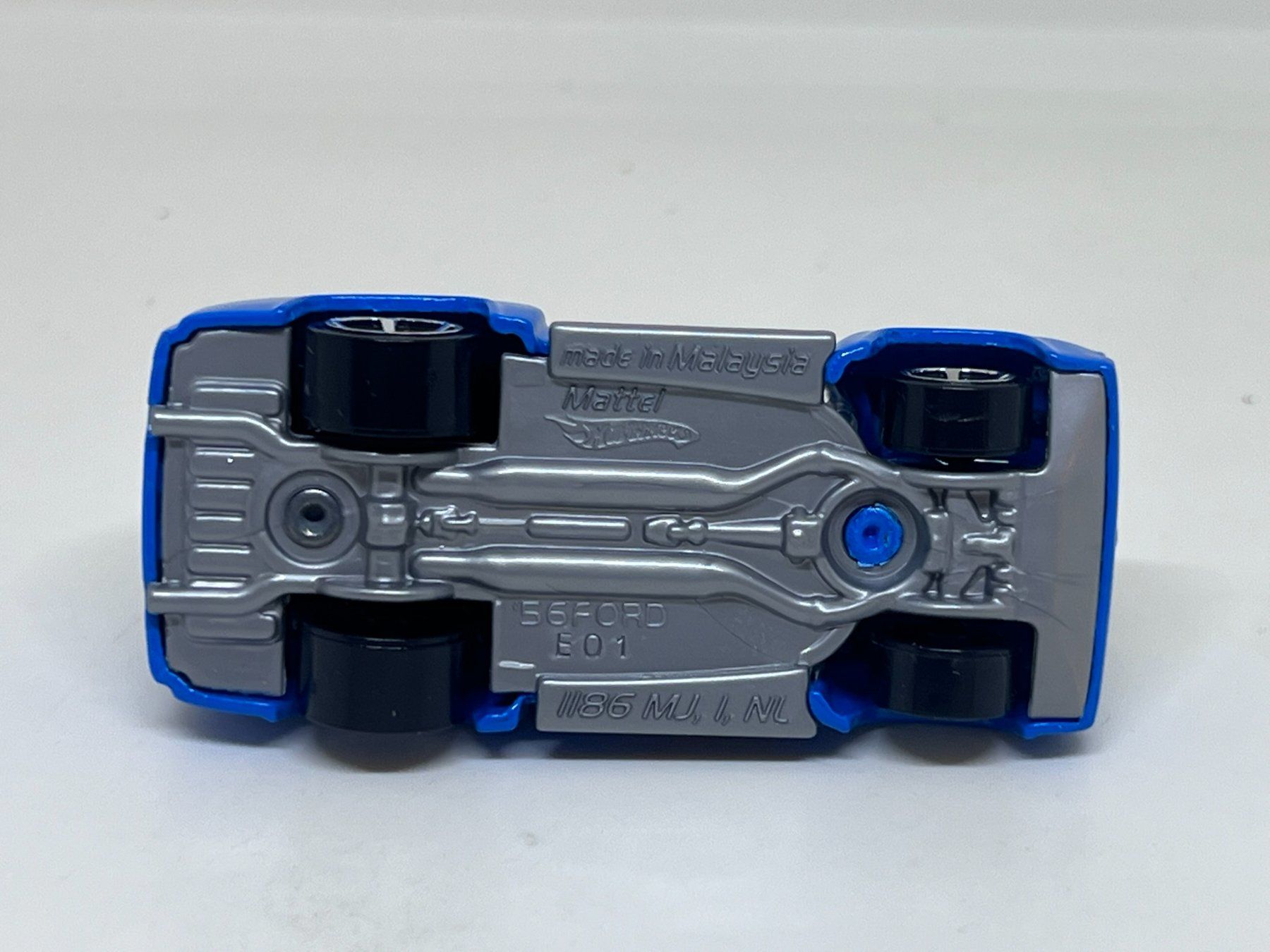 Hot Wheels Modellini d'auto: Hot Wheels '56 Ford – Nuovo (secondo la descrizione) da Wildegg venduto da LaaBoutique 3