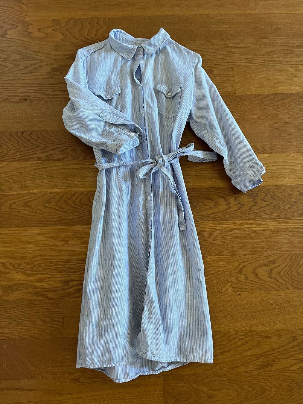 Vestiti: Hemdblusenkleid gestreift  100% Leinen – Usato da Basel venduto da Malian