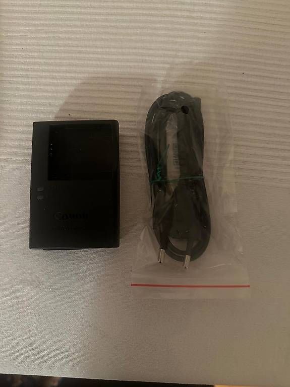 Kamera: Accessoires photos CANON – Neu und originalverpackt aus Lausanne von nfv_92lt 1