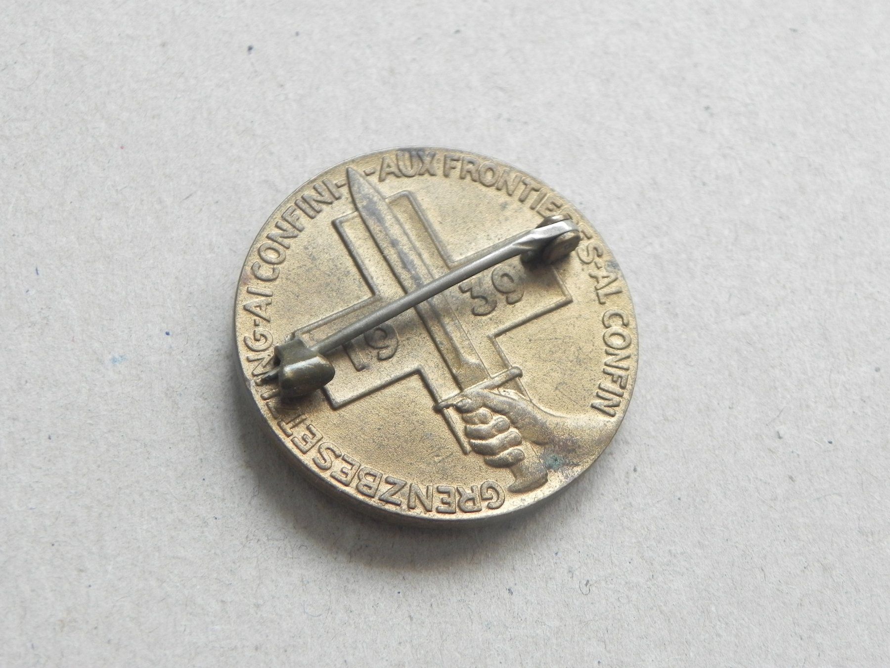 Spille & Fermagli: Abzeichen Brosche CH Grenzbesetzung 1939 General Guisan – Usato da Siebnen venduto da krimsie 1
