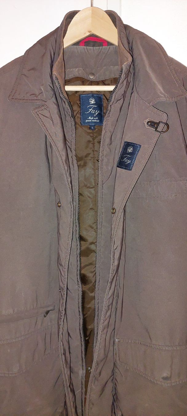 Fay Giacche: FAY veste L marron classique avec déchirure – Usato da Orpund venduto da Biennerome 5