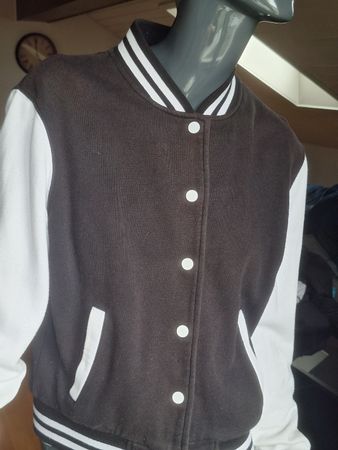 College Jacke Urban Classics Grösse L (eher M) guter Zustand