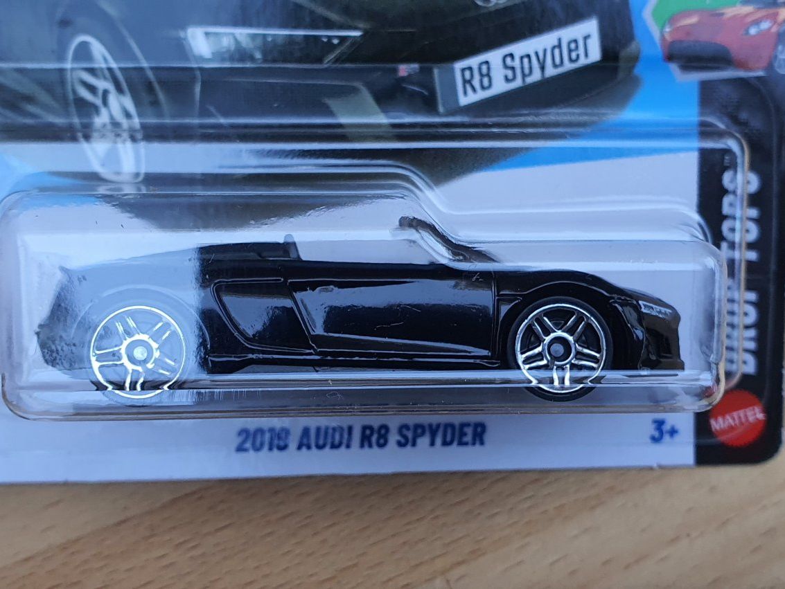 Hot Wheels Modellini d'auto: Hot Wheels 2026 E  2019 AUDI R8 SPYDER – Nuovo e nell'imballaggio originale da Horgen venduto da Wing27 5