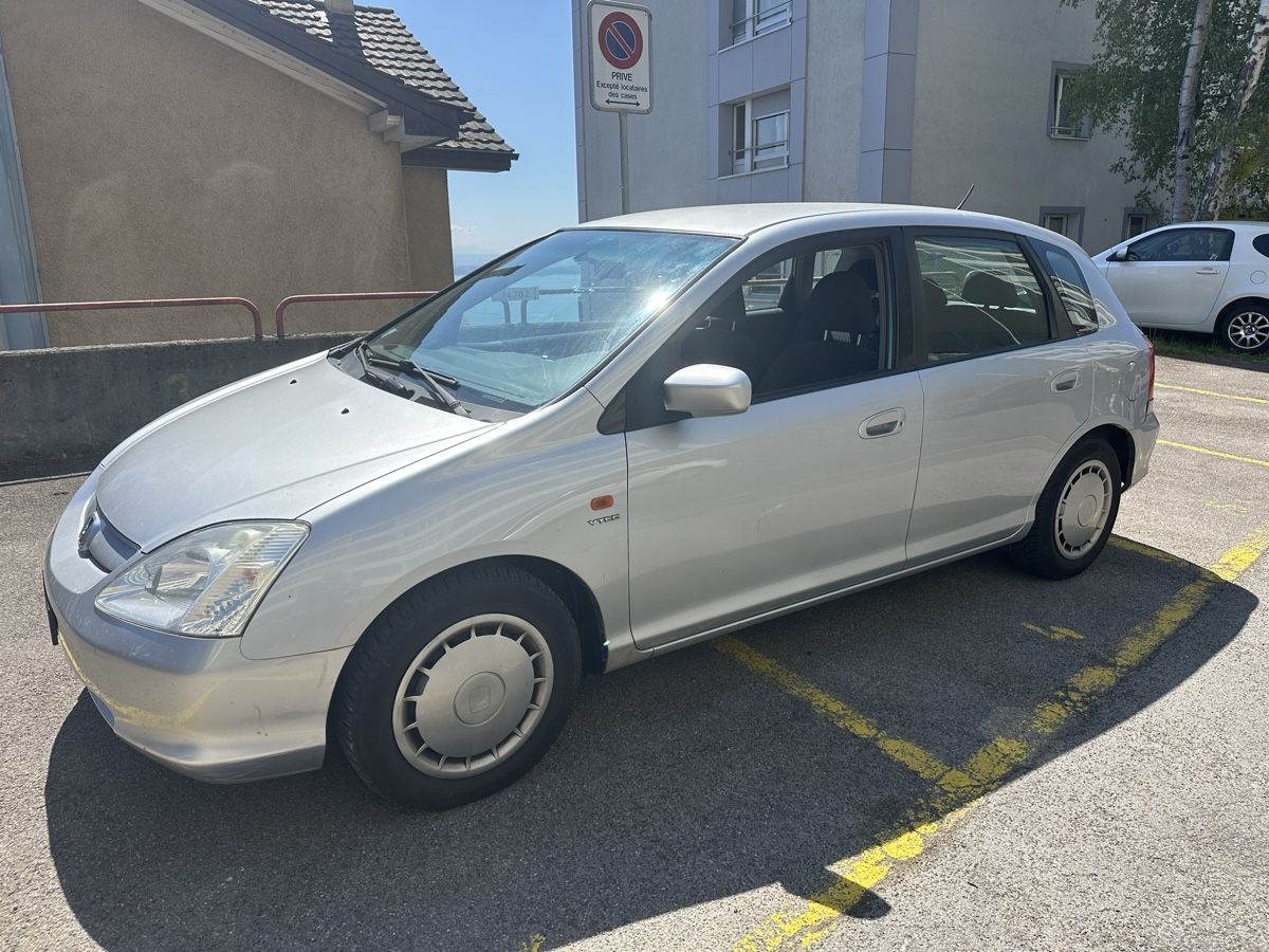 Honda Automobili: Honda Civic 1.6 2002 – Usato da La Chaux-de-Fonds venduto da dia_75tl 5
