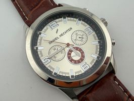 montre homme  / Herrenuhr läuft