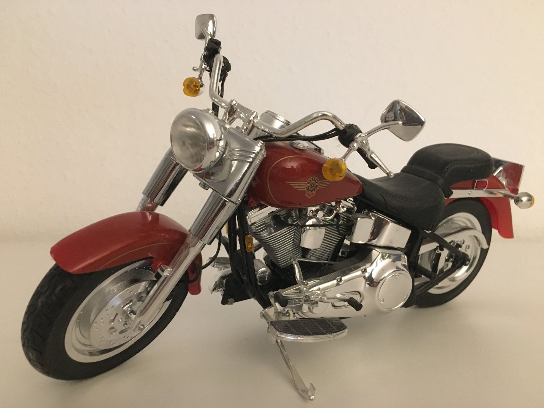 Maisto Modellbausätze & Standmodelle: Harley Davidson (Fat Boy) 1:10 – Gebraucht aus Glattfelden von