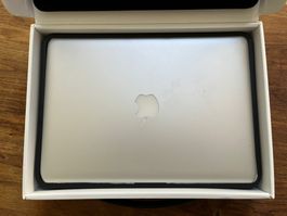 Apple MacBook Pro 13.3 in 2.5 GHz Mid 2012 Notebook