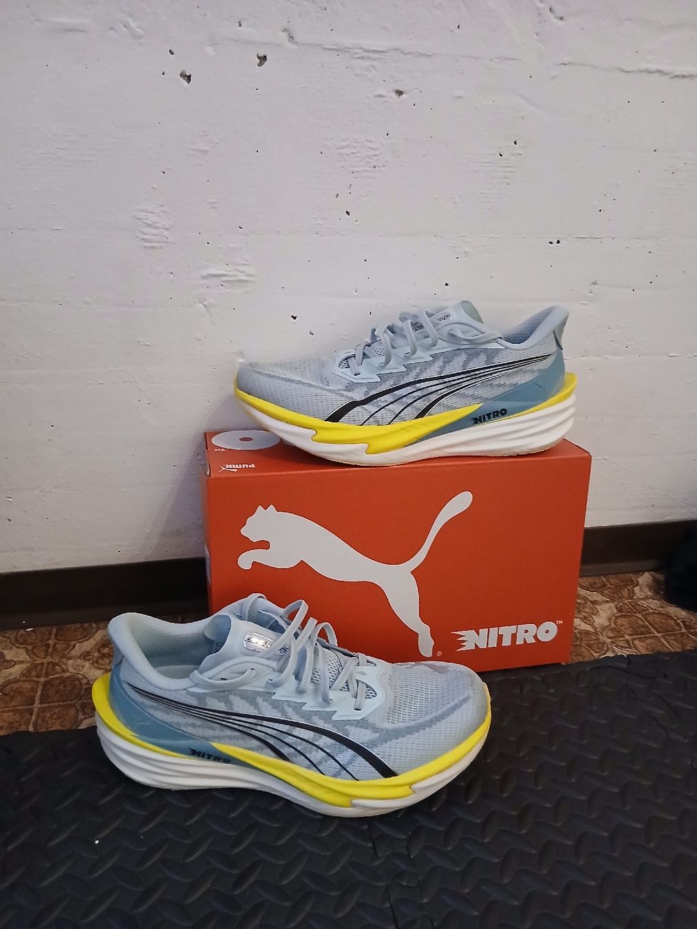 Puma Scarpe da uomo: PUMA Deviate Nitro 4 (44.5=45) Carbon Training Laufschuh – Usato da Wilen b. Wil venduto da cuore_lanciaHF