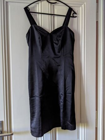 MARITHÉ & FRANÇOIS GIRBAUD : Robe en satin noir S-M