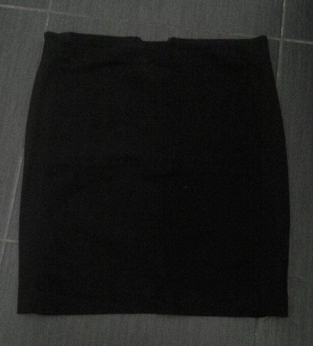 Mango Gonne: Jolie jupe noire MANGO Suit, taille 38 – Usato da le Mont-sur-Lausanne venduto da sandy1045 2