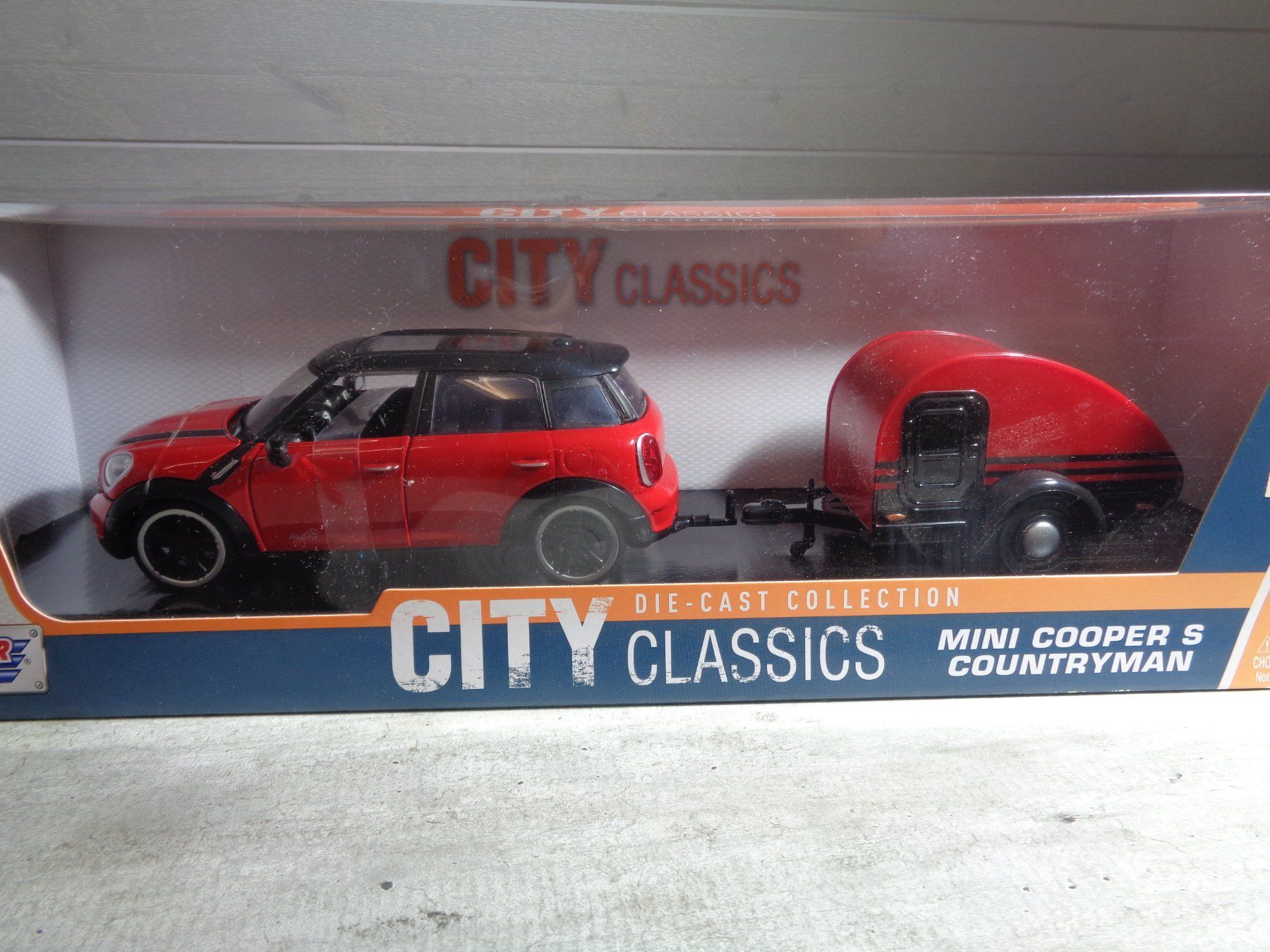 Cooper Modellini d'auto: Motor Max 1:24 Mini Cooper S et remorque – Nuovo e nell'imballaggio originale da Reconvilier venduto da rallycar 1