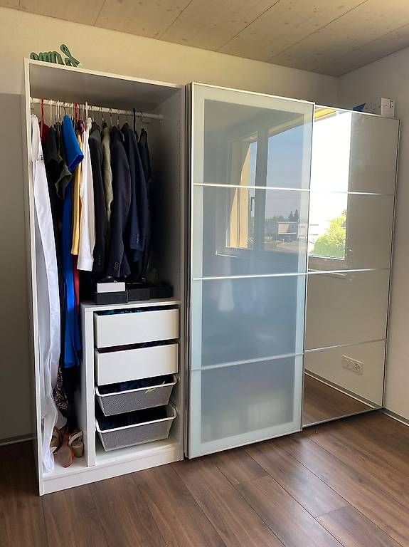 Ikea Armadi: Kleiderschrank Ikea PAX – Usato da Düdingen venduto da simonkau