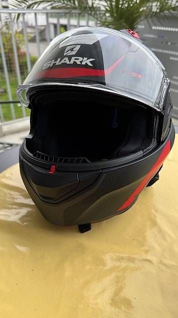 Caschi & visiere: Shark Evo mit Sena 30K – Usato da Nottwil venduto da win_p88z
