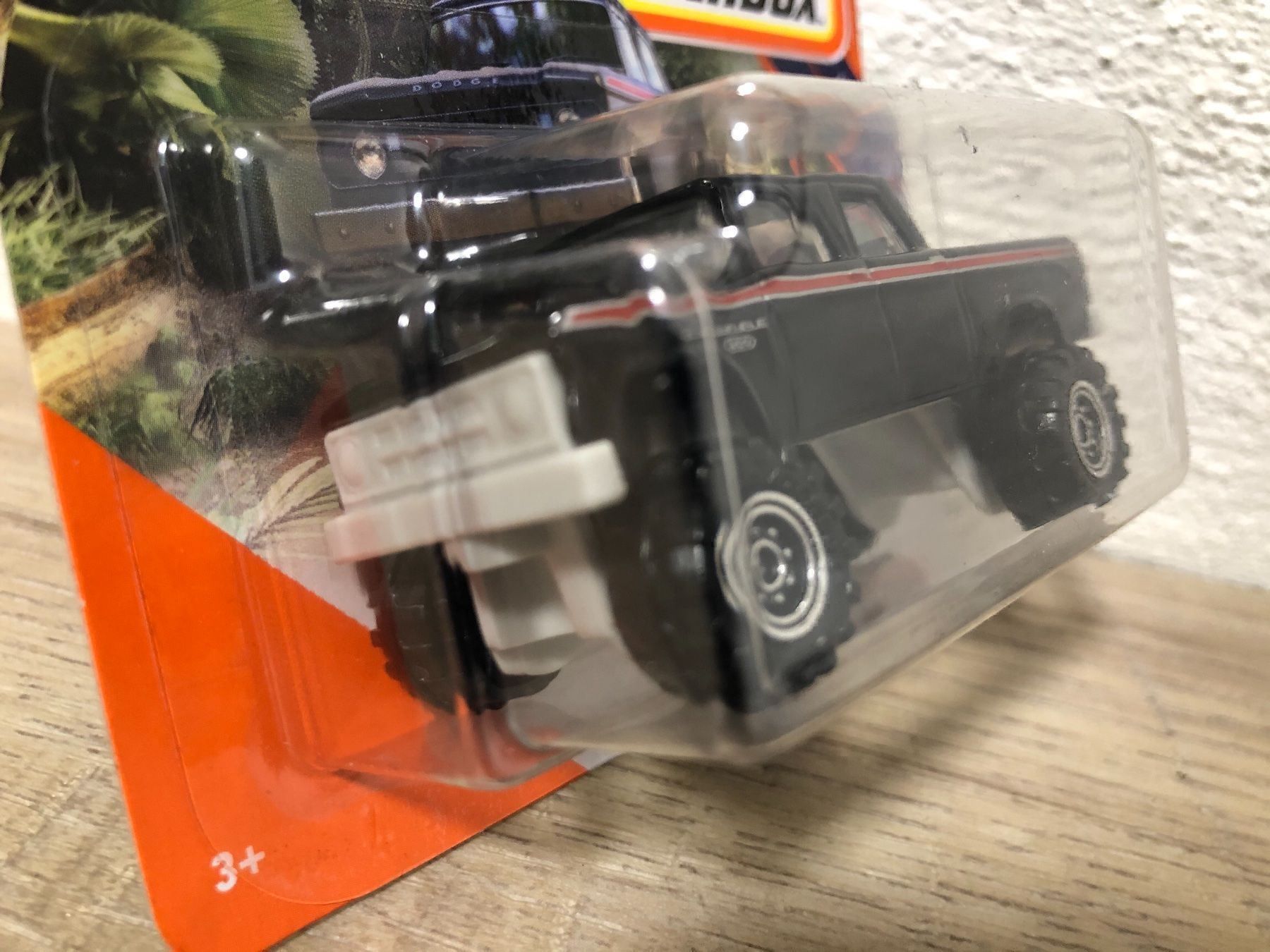 Matchbox Modellini d'auto: Dodge d200 1968 4x4 1/64 – Nuovo e nell'imballaggio originale da Reinach AG venduto da rares75 1