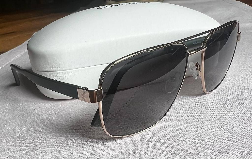 Occhiali & Lenti: Lunettes de soleil Calvin Klein – Nuovo (secondo la descrizione) da Genthod venduto da mar_g8vn 1