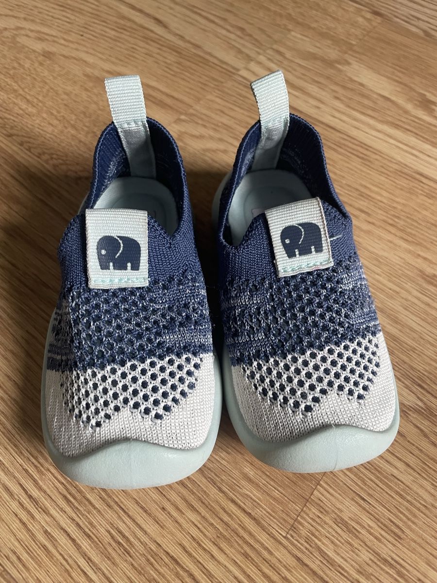 Elefanten Schuhe für Jungen: Kinderschuhe Elefanten Gr. 20 – Gebraucht aus Mollis von Natalkakotalka