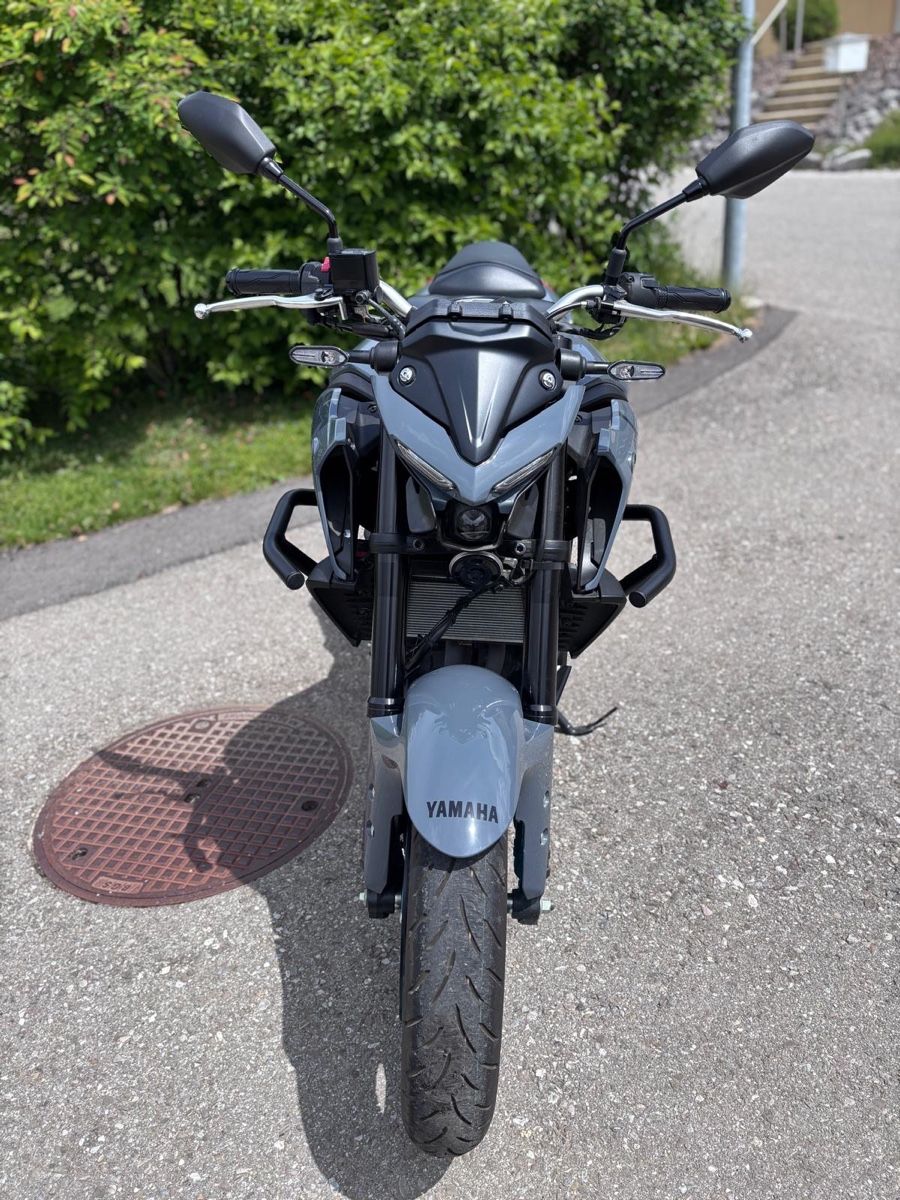 Yamaha Strada: Yamaha MT-03 2025 – Nuovo (secondo la descrizione) da Bulle venduto da jo-1991 1