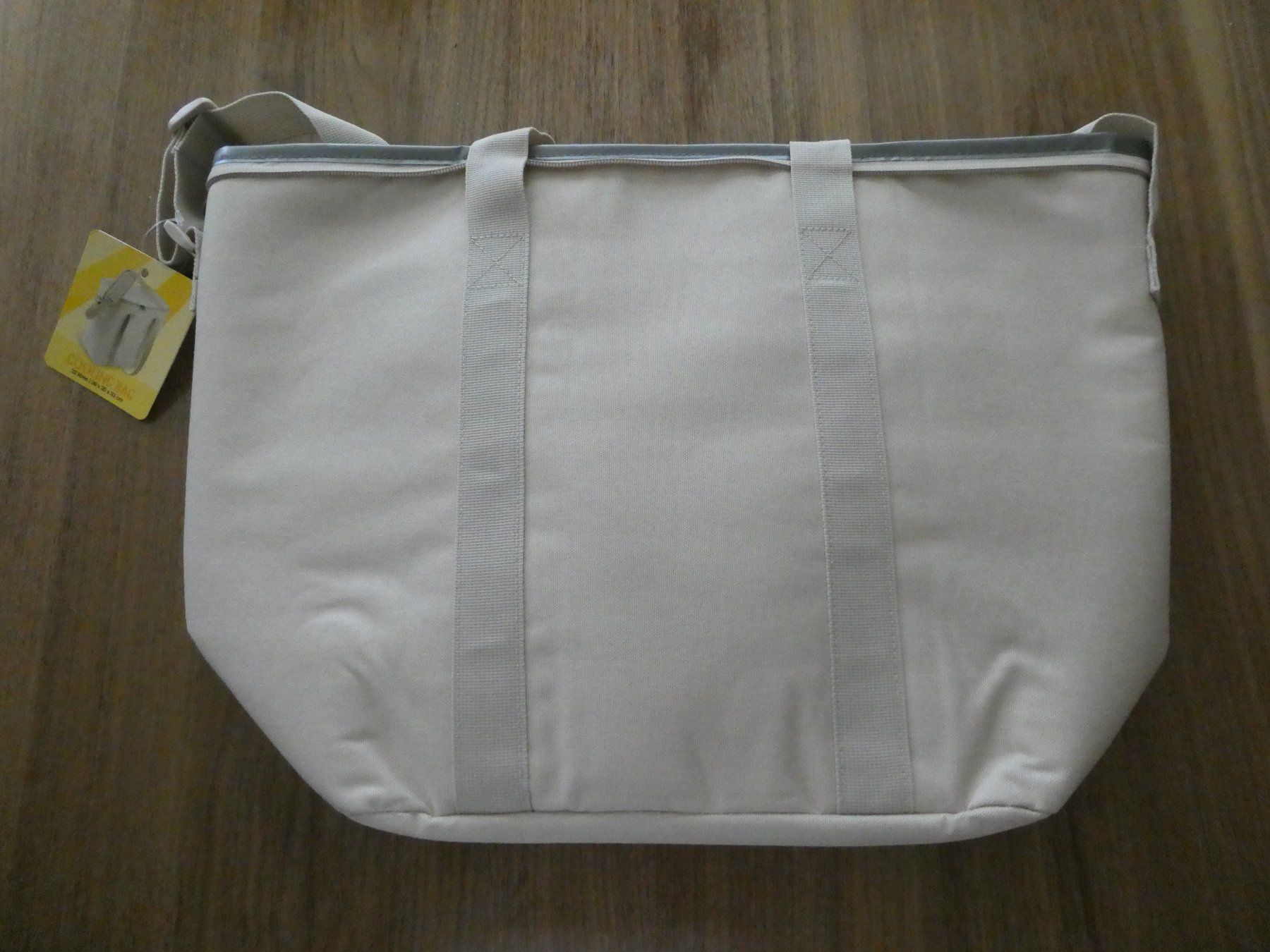 Frigoriferi & Refrigeratori: Kühltasche inkl. Schultergurt – Nuovo e nell'imballaggio originale da Basel venduto da Robyn 1