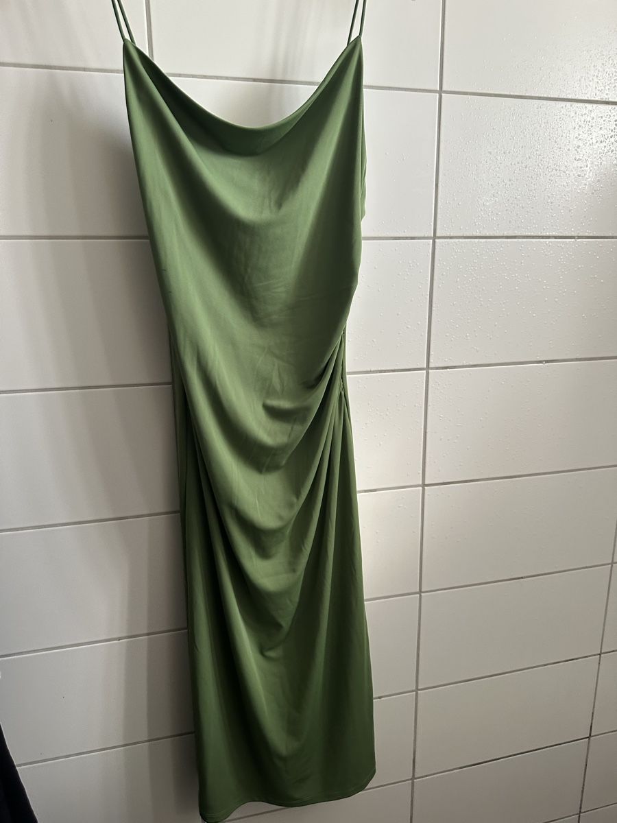 H&M Robes: Damen Elegante figurbetonte Kleid Gr/M – Neuf (Voir description) à Basel par Ivana_4 5