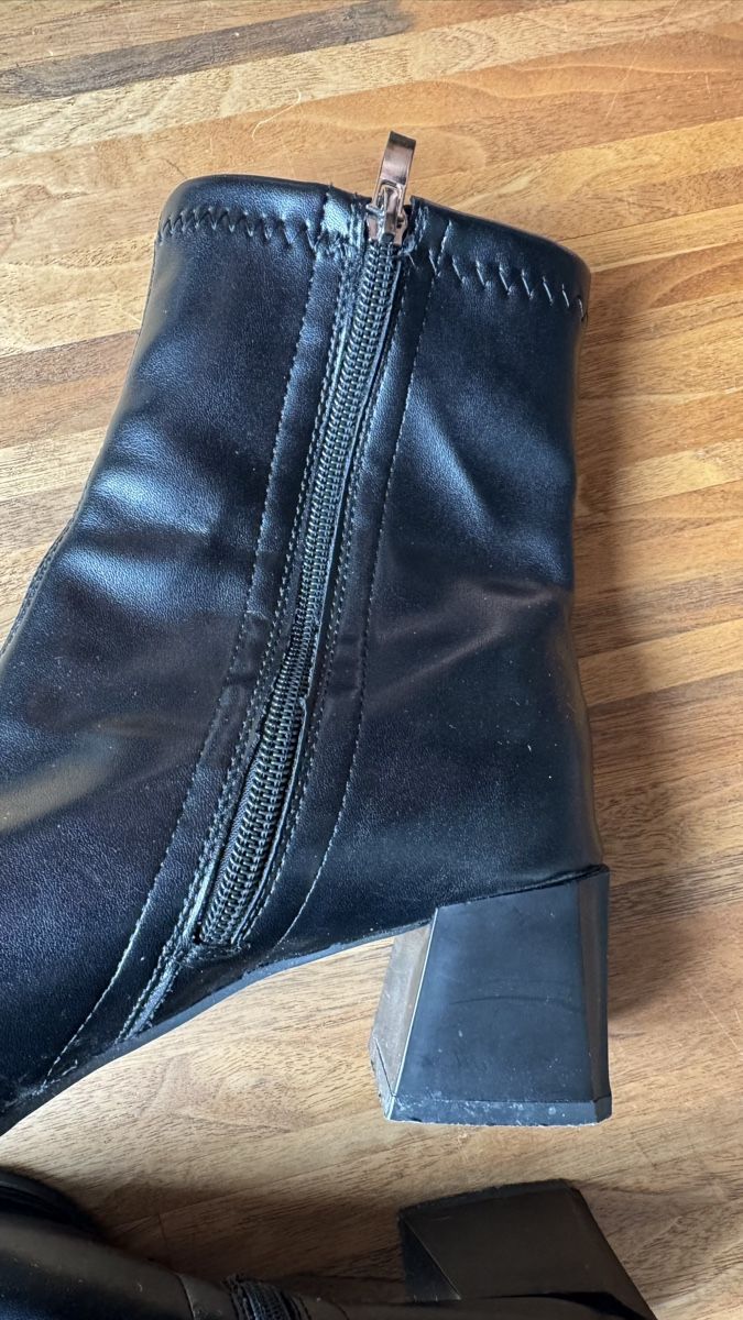 Scarpe da donna: Stiefeletten – Nuovo (secondo la descrizione) da Buochs venduto da DenisePfiffner 2