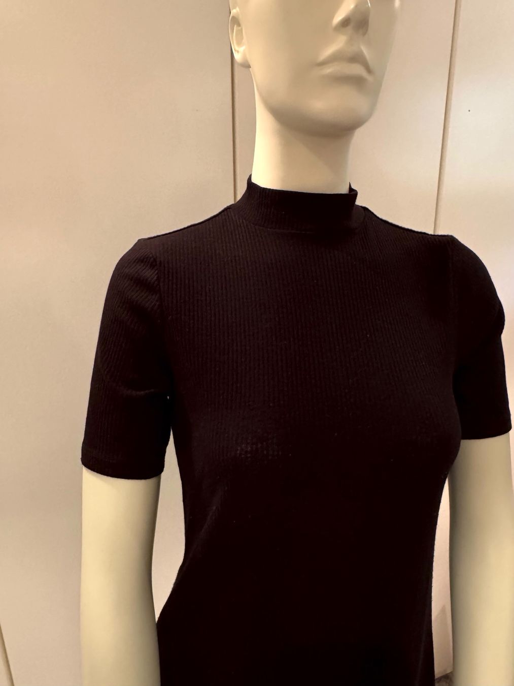Vestiti: Mini-robe noire côtelée  36 – Nuovo e nell'imballaggio originale da Genève venduto da fto_sz8d 1