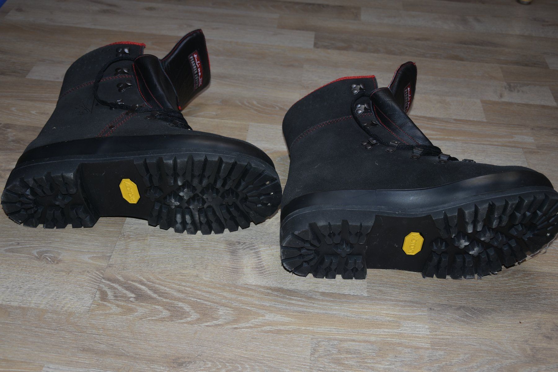 Scarpe da uomo: PFANNER AUSTRIA SCHUHE mit STAHLCAPPEN – Nuovo (secondo la descrizione) da Bleienbach venduto da arkee 1