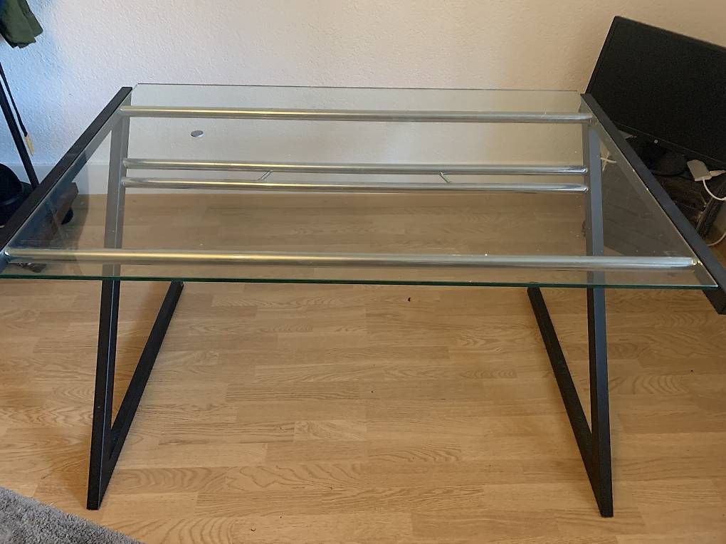 Bureaux: Bürotisch glas (gebraucht) – D'occasion à Bern par reto.regez