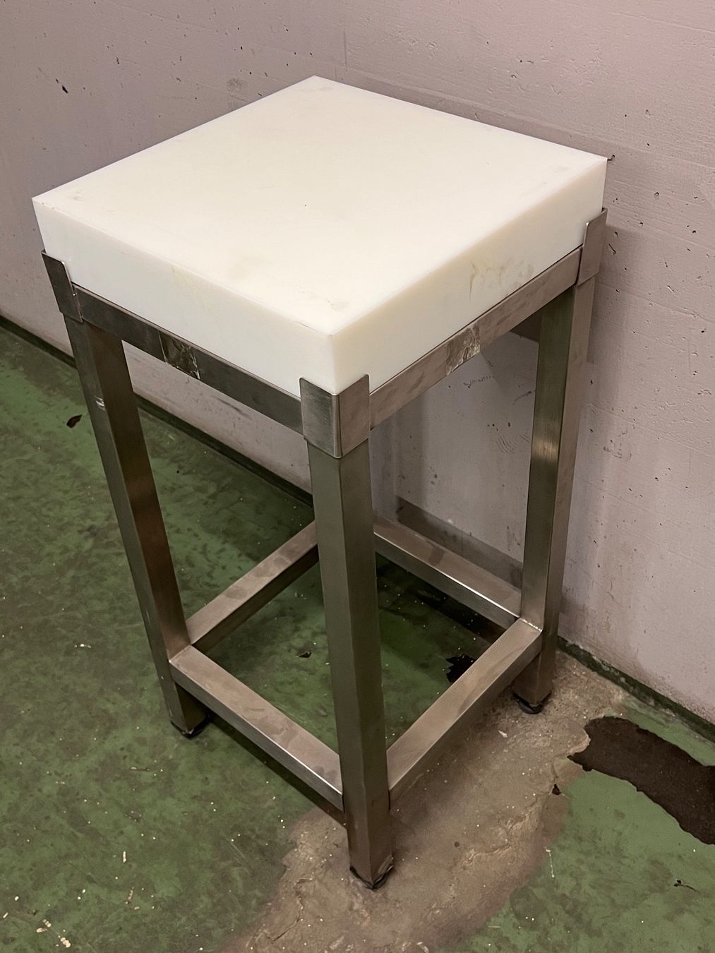 Komplettküchen: GASTRO Hackblock mit Edelstahlgestell – Gebraucht aus Biel/Bienne von Jomazi 6
