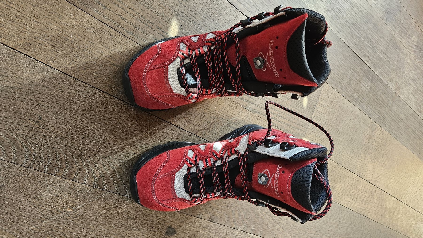 Scarpe da uomo: Wanderschuhe (Neu) – Nuovo (secondo la descrizione) da Bäretswil venduto da Adi_04