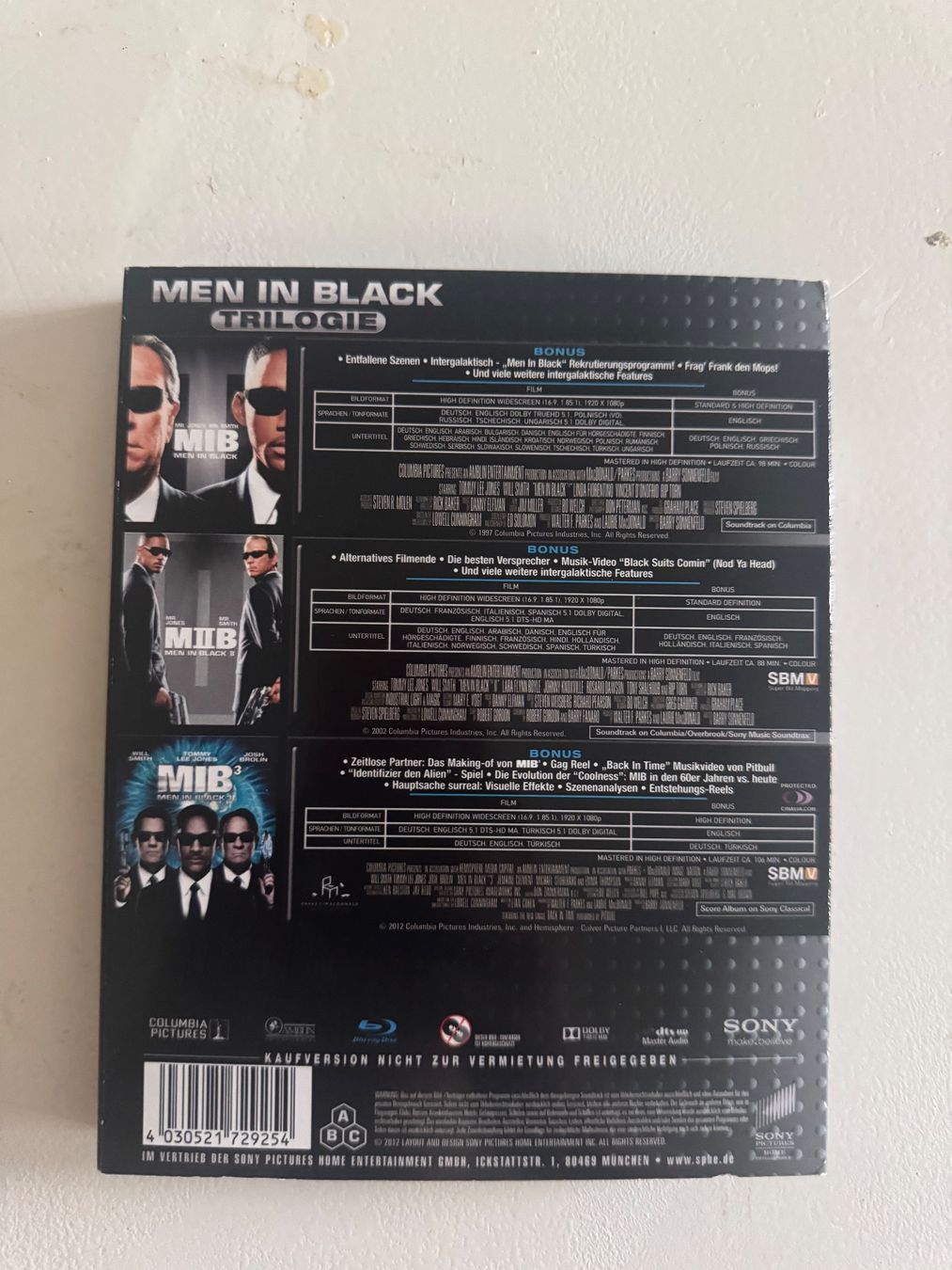 Tous les DVDs: MEN IN BLACK TRILOGIE. (BLU-RAY) – D'occasion à Basel par san_2qlq 1