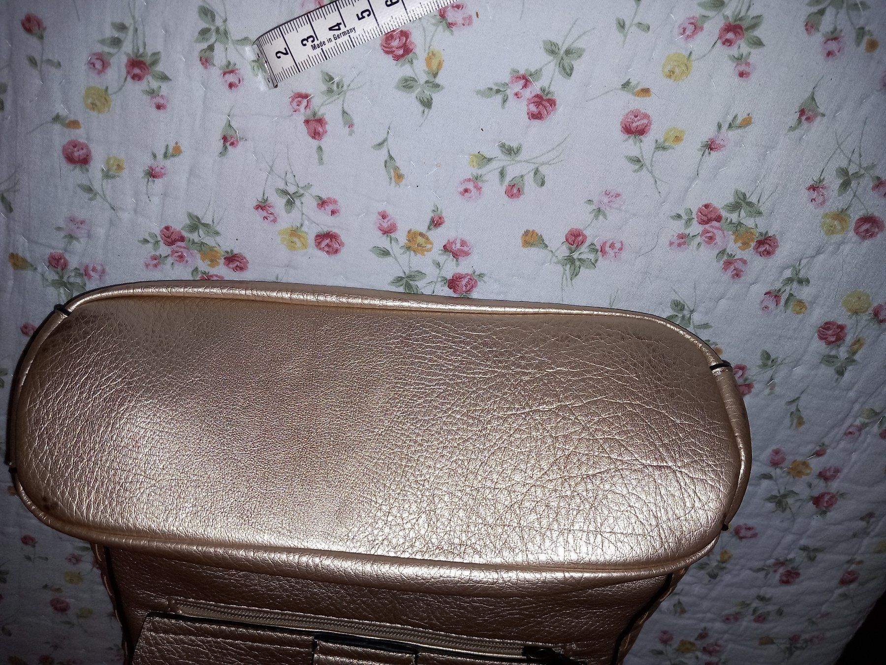 Taschen für Damen: schöne neue Handtasche gold – Gebraucht aus Maschwanden von summernight7 3