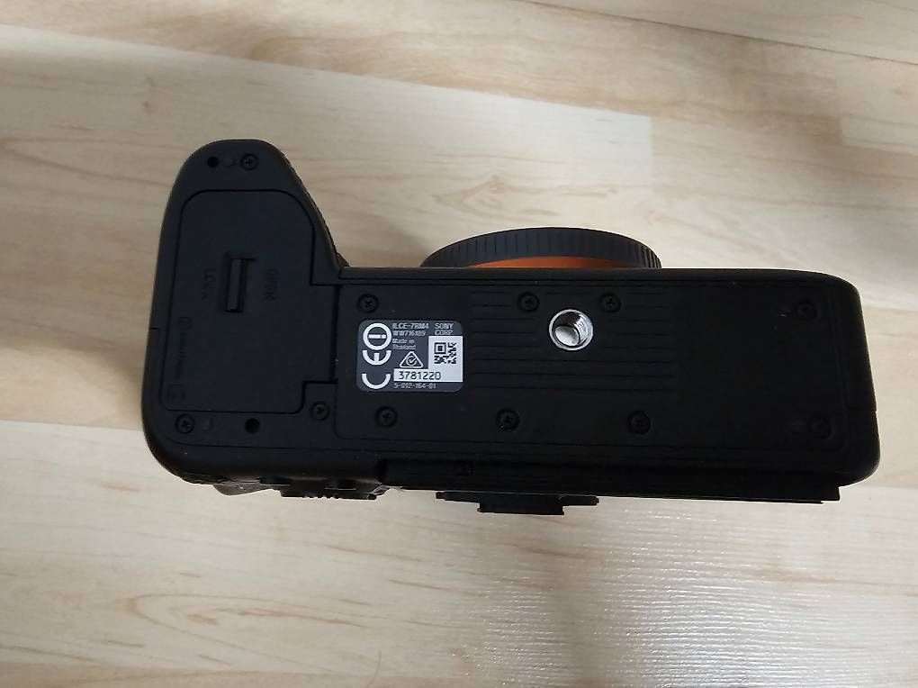 Sony Kamera: Sony A7R IV Full-Frame Camera Body – Gebraucht aus Zuerich von az36 4