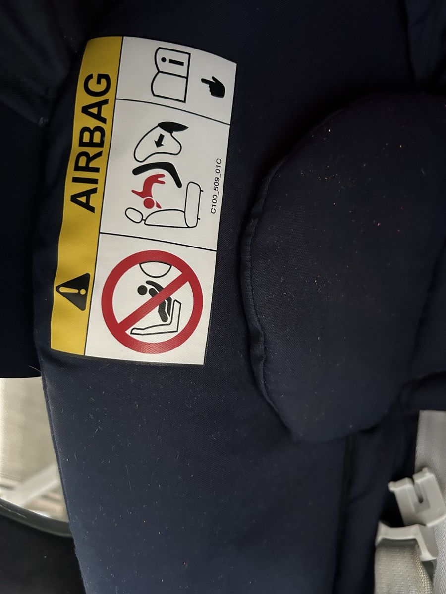 Cybex Auto-Kindersitze: Babyschale Cybex I-size cloud Mit Isofix Base – Gebraucht aus Zürich von AlinaGGG 1