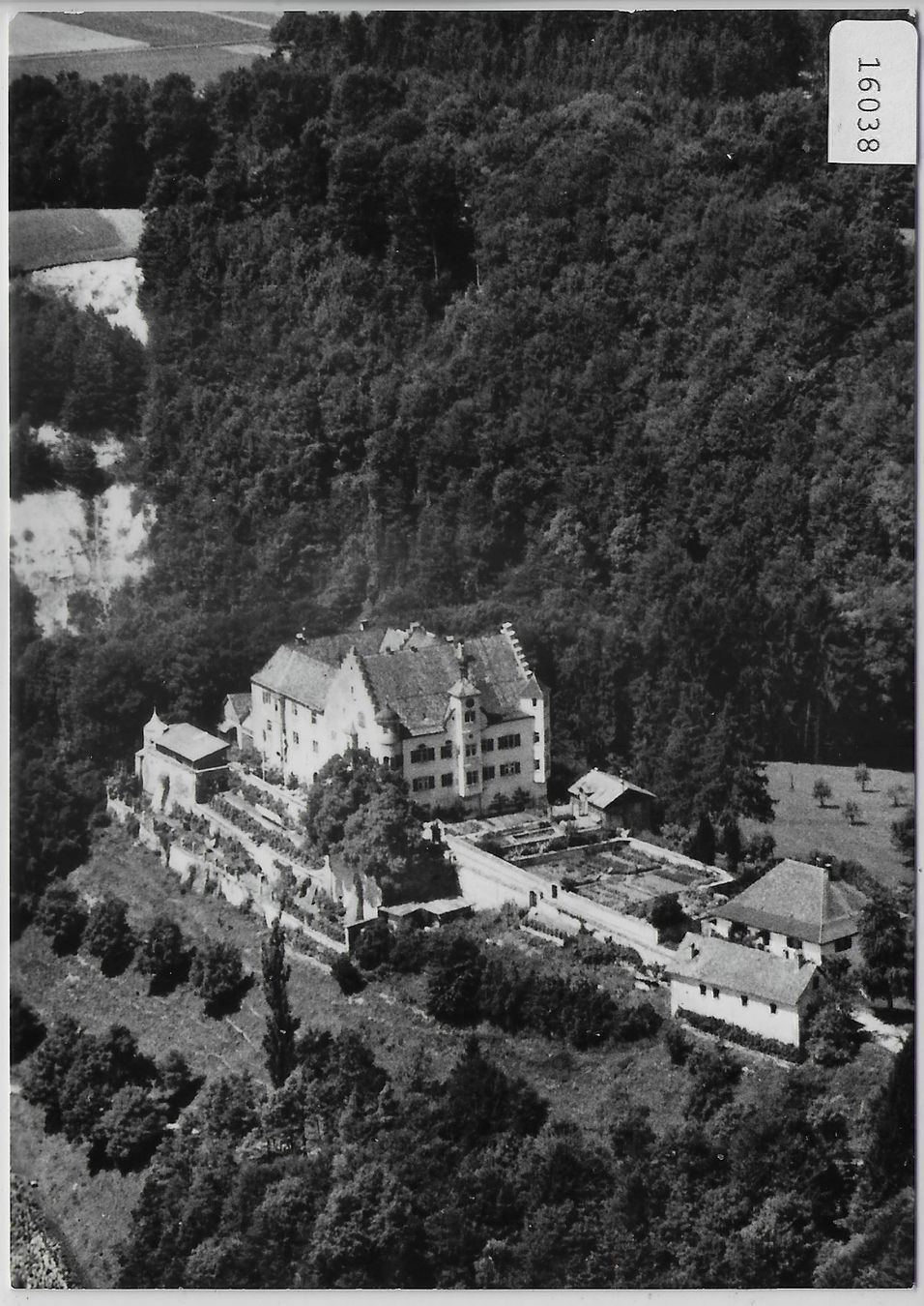 Cartoline postali: Flugaufnahme Schloss Sonnenberg – Antico da Ettingen venduto da Kartenplanet