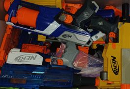 Nerf Spielzeug Set mehrere Modelle gebrauchter Zustand