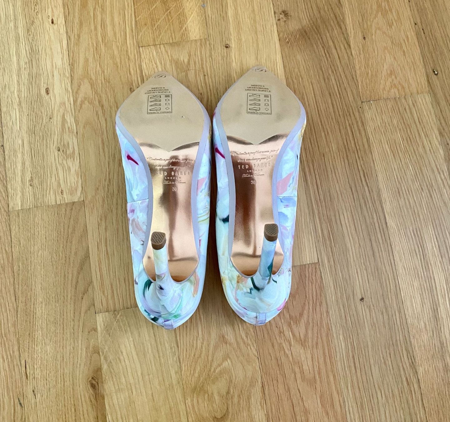 Ted Baker Damenschuhe: Ted Baker Pumps – Neu (gemäss Beschreibung) aus WEINFELDEN von marygloss 3