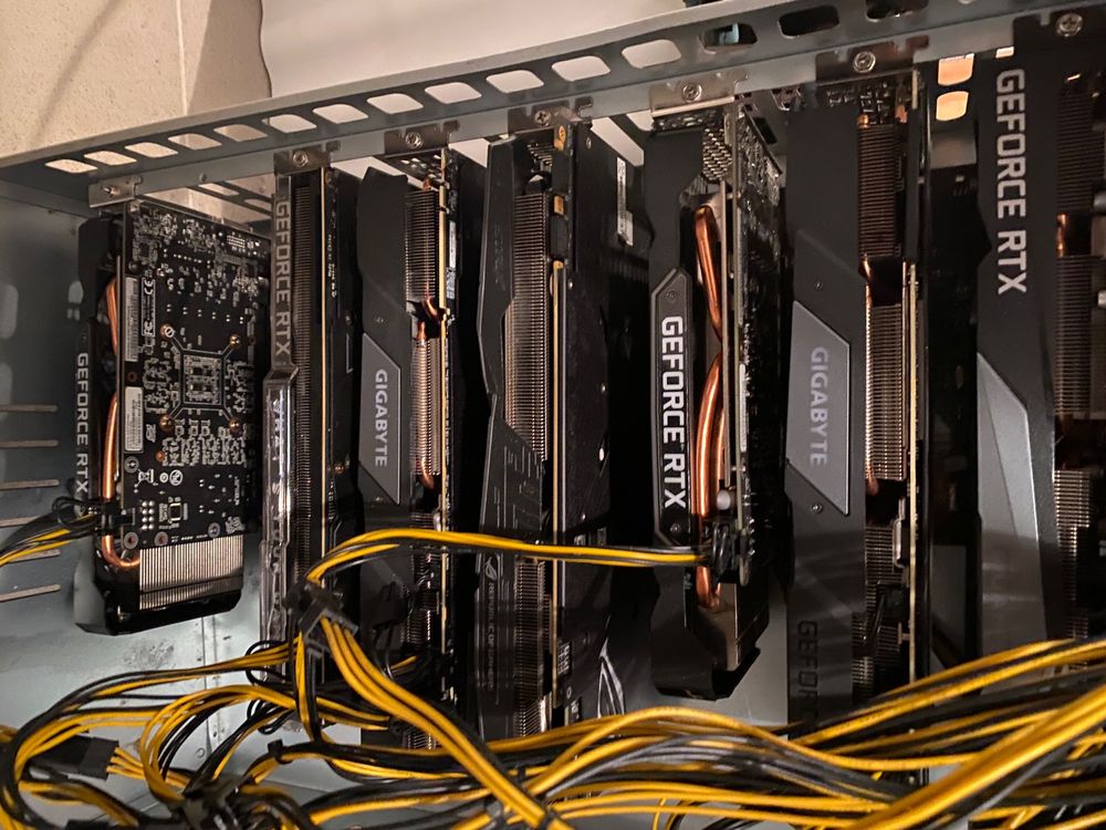 Boitier de minage 8 GPU Nvidia (Gebraucht) in GRIMISUAT für CHF 1000 ...