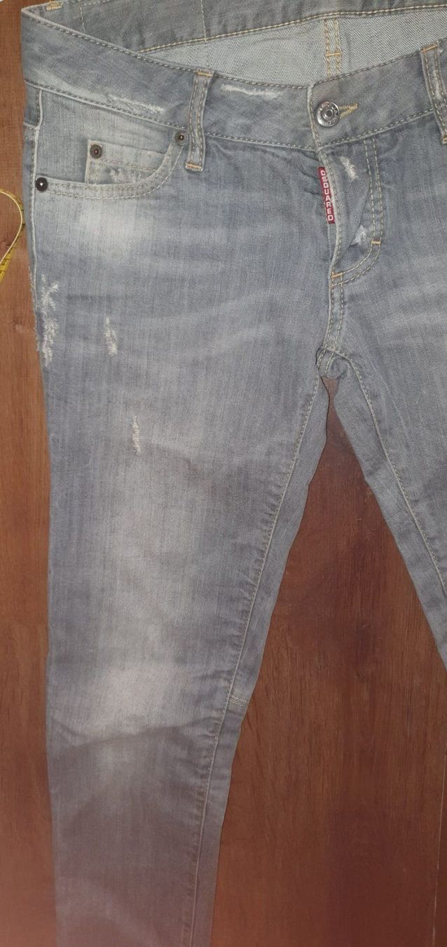 Dsquared2 Jeans: Jeans Dsquared2 - IT42 – Nuovo (secondo la descrizione) da St-Sulpice VD venduto da juhdu 1