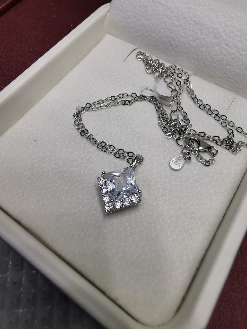 Catenine: Collier argent avec zircons – Nuovo e nell'imballaggio originale da Reconvilier venduto da Tsma67 9