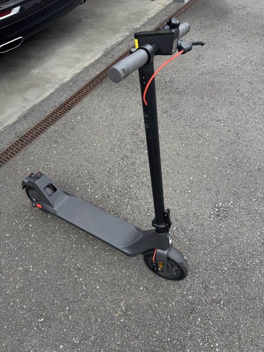 Scooter: Xiaomi E-Scooter 20 Km/h – Nuovo (secondo la descrizione) da Attinghausen venduto da getvintage.ch 1