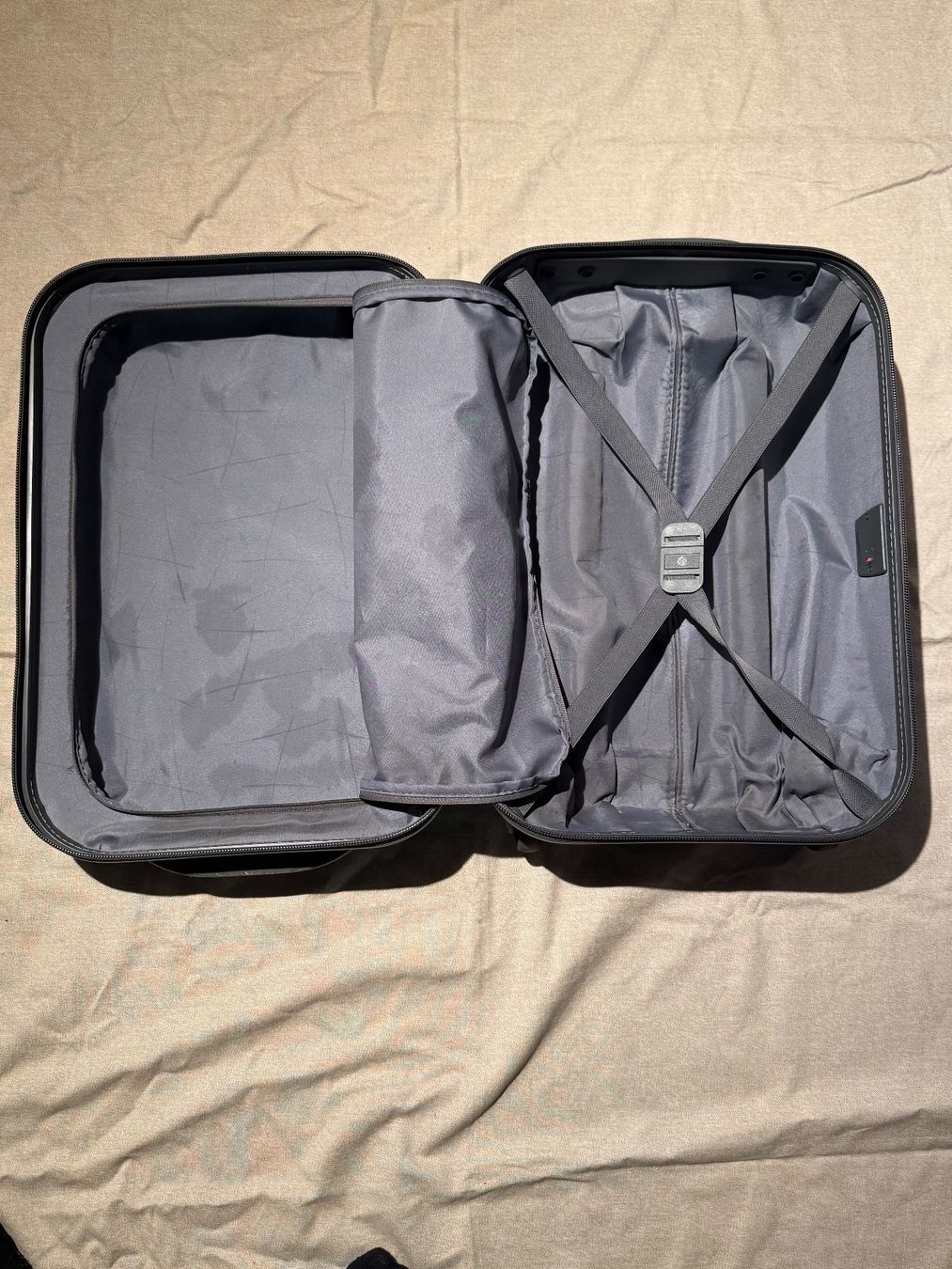 Samsonite Valigie: Samsonite Schalenkoffer Cabin – Usato da Zürich venduto da mic_2byq 2