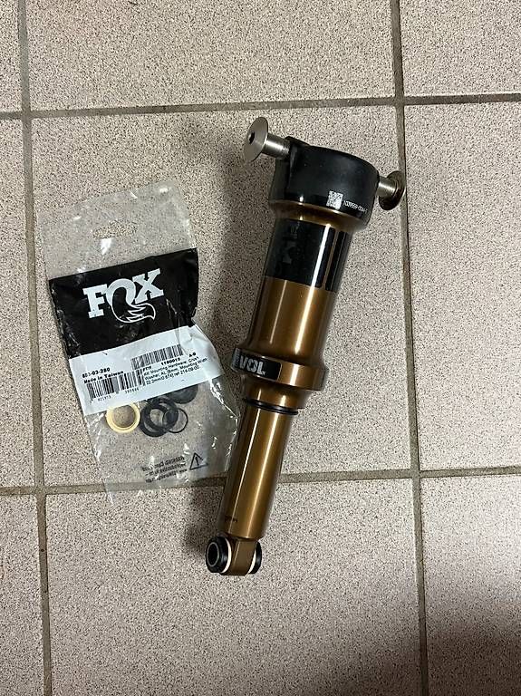 Fox Ersatzteile: Fox Float DPS Factory, Great Condition, 205 x 65 – Gebraucht aus Pregassona von camus84 1