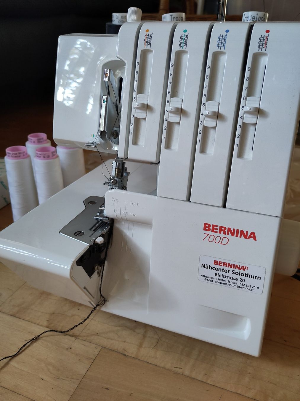 Bernina Macchine da cucire: Overlock Bernina 700D – Usato da Vordemwald venduto da rednose75 1