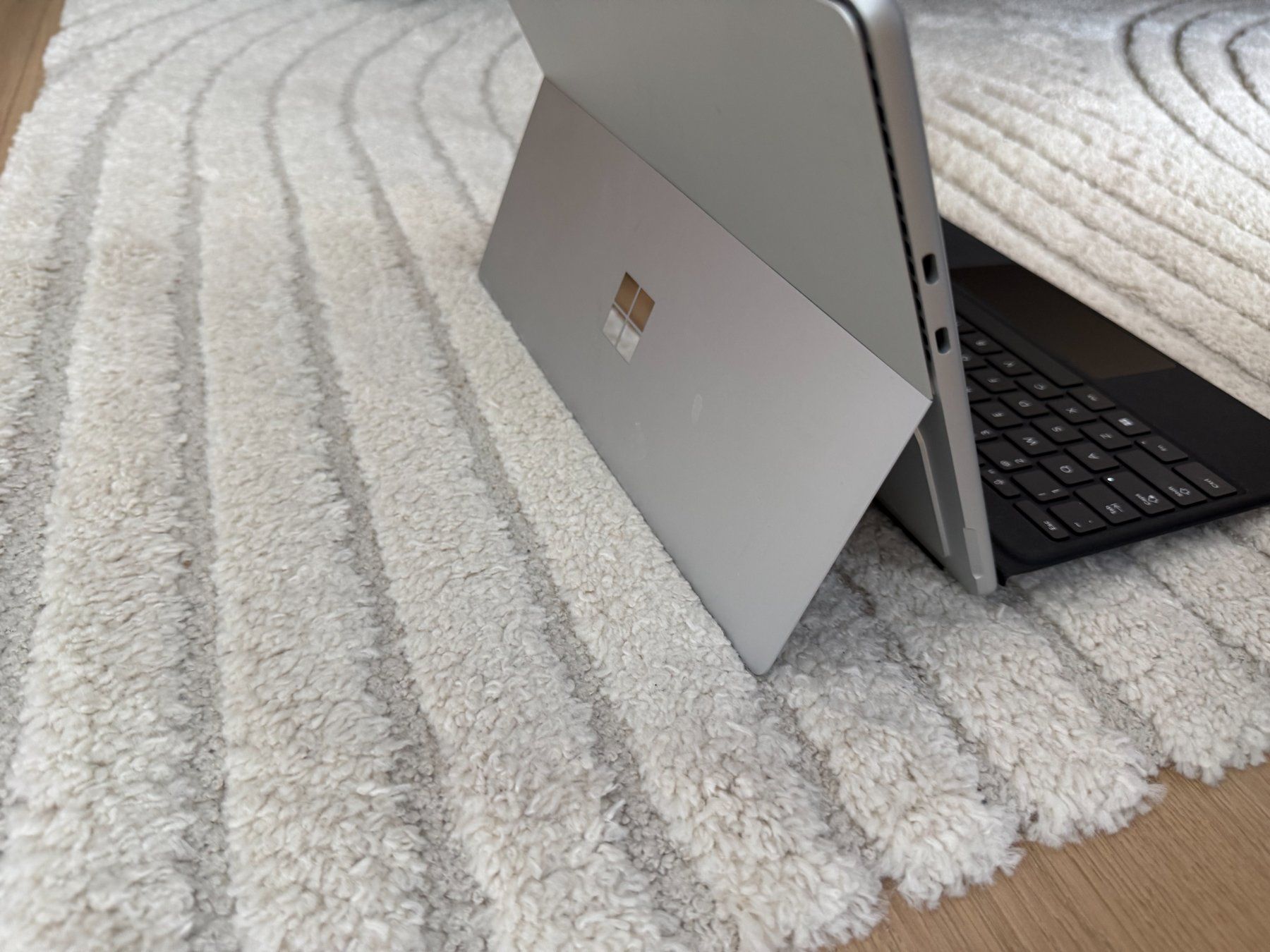 Microsoft Tablet PC: Microsoft Surface Pro 11 Business  32GB / 1TB  Flex Keyboard – Usato da Zürich venduto da mbr_nk22 1